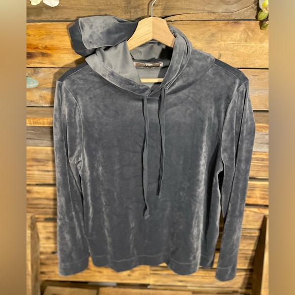 Ann Taylor Loft set of two Long Sleeves - Picture 7 of 10